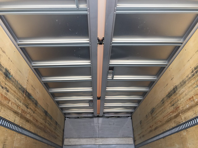 日野レンジャーアルミウイング中型（4t）[写真18]