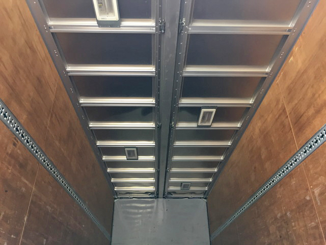 三菱ふそうファイターアルミウイング増トン（6t・8t）[写真15]