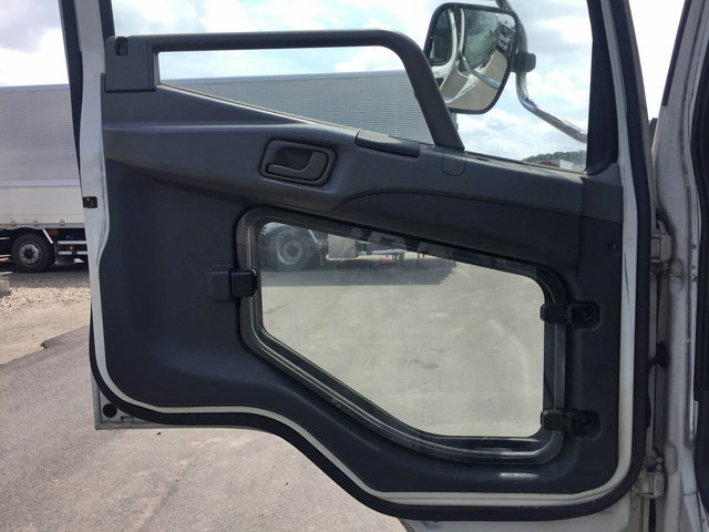 三菱ふそうファイターアルミウイング増トン（6t・8t）[写真31]