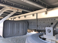 いすゞフォワードアルミウイング中型（4t）[写真17]