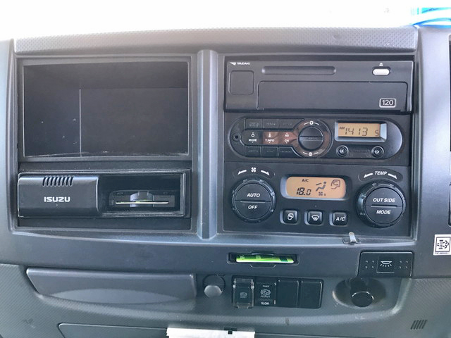 いすゞフォワードアルミウイング中型（4t）[写真32]