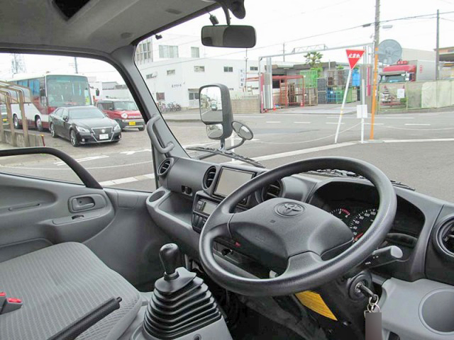 トヨタダイナ冷凍車（冷蔵車）小型（2t・3t）[写真07]