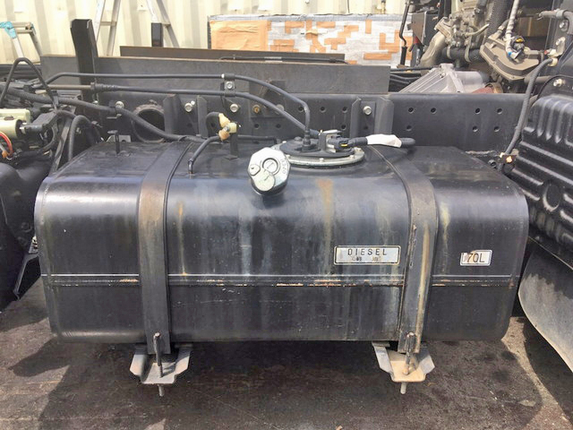 三菱ふそうキャンターダンプ小型（2t・3t）[写真19]