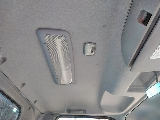 いすゞフォワードコンテナ専用車中型（4t）[写真29]