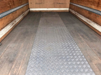 いすゞエルフアルミバン小型（2t・3t）[写真12]