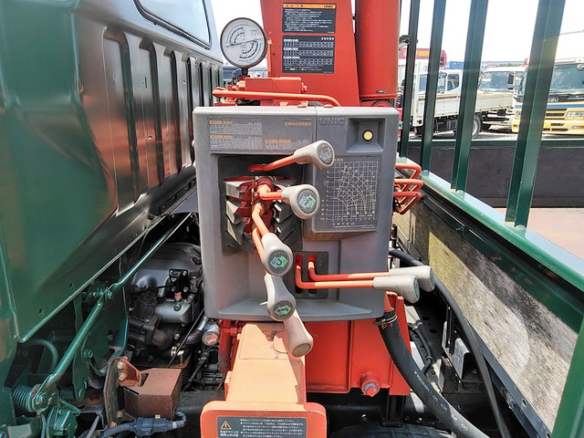 三菱ふそうキャンターユニック4段小型（2t・3t）[写真12]