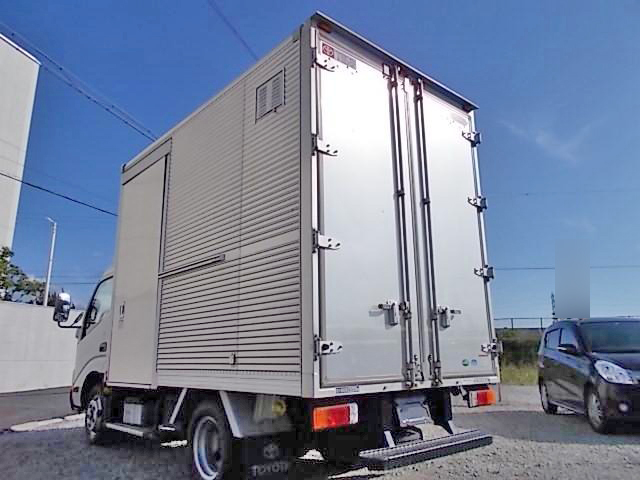 トヨタトヨエースアルミバン小型（2t・3t）[写真02]