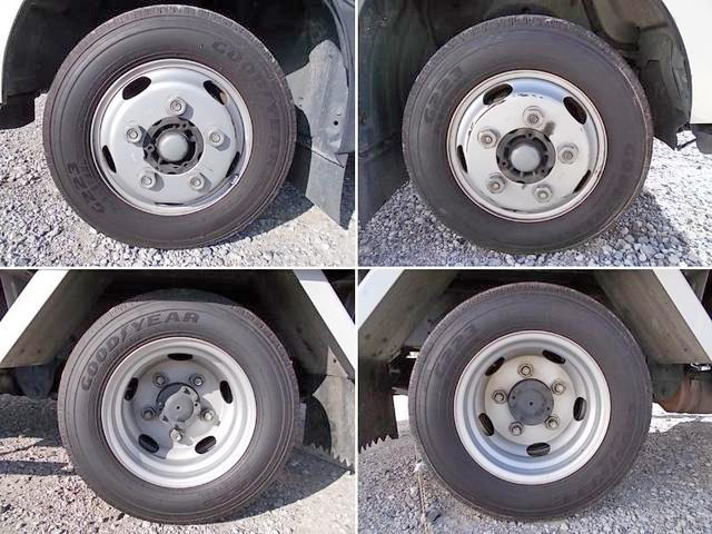 トヨタトヨエースアルミバン小型（2t・3t）[写真22]