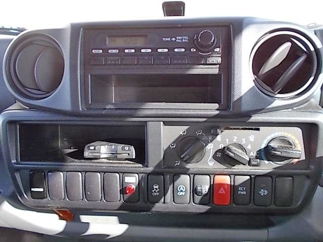 トヨタトヨエースアルミバン小型（2t・3t）[写真35]