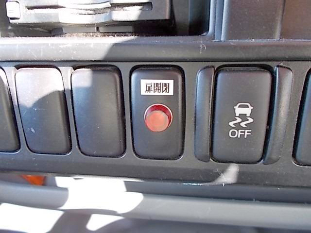 トヨタトヨエースアルミバン小型（2t・3t）[写真37]