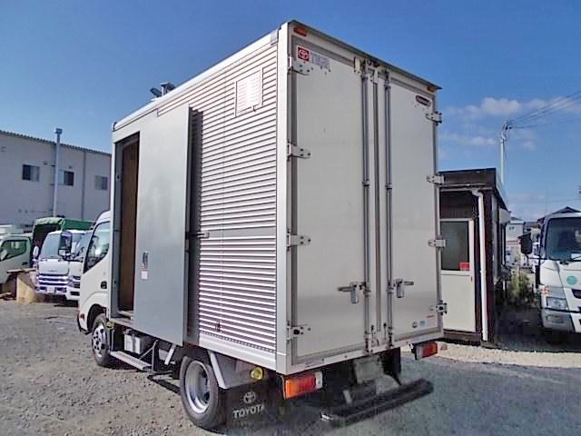 トヨタトヨエースアルミバン小型（2t・3t）[写真06]