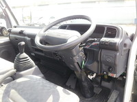 いすゞエルフ平ボディ小型（2t・3t）[写真31]