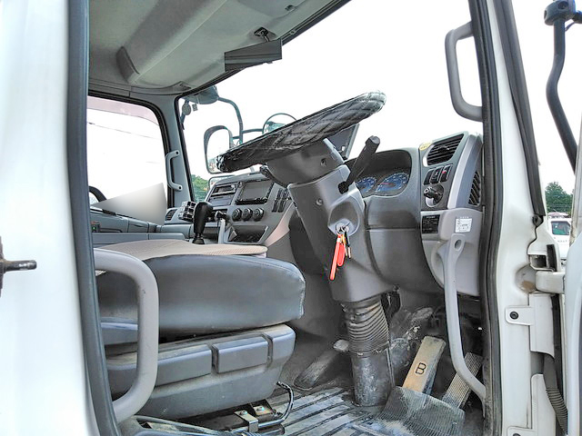 UDトラックスコンドルダンプ増トン（6t・8t）[写真32]