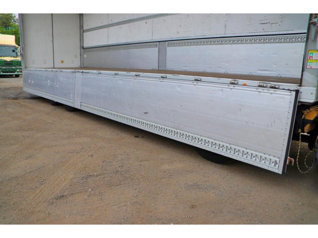 日野プロフィアアルミウイング大型（10t）[写真14]