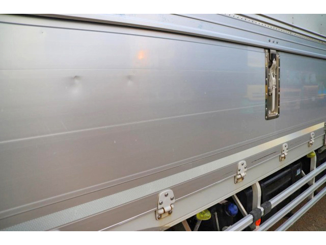 日野プロフィアアルミウイング大型（10t）[写真21]