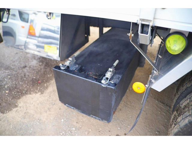 日野プロフィアアルミウイング大型（10t）[写真24]