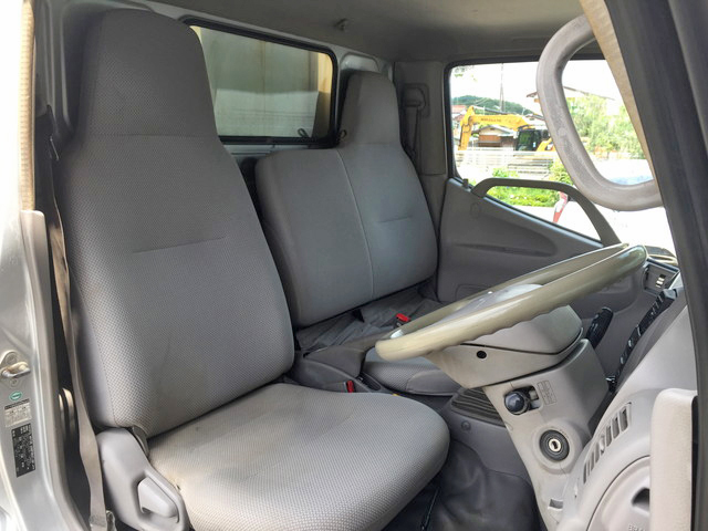 トヨタダイナ幌車小型（2t・3t）[写真31]