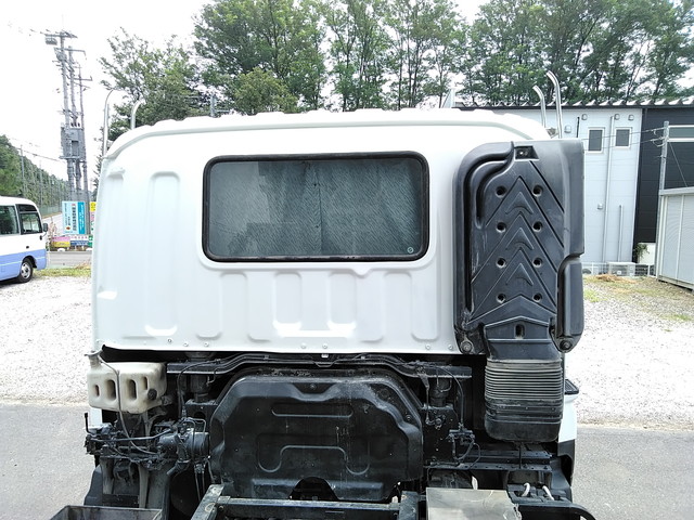 いすゞギガ深ダンプ（土砂禁ダンプ）大型（10t）[写真10]