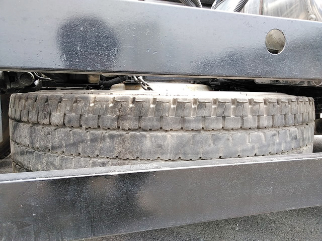 いすゞギガ深ダンプ（土砂禁ダンプ）大型（10t）[写真18]