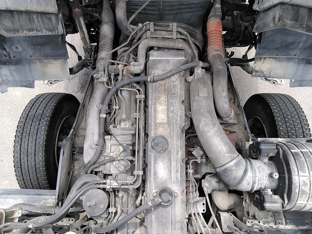 いすゞギガ深ダンプ（土砂禁ダンプ）大型（10t）[写真25]