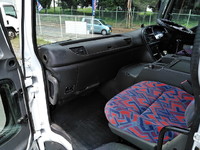 いすゞギガ深ダンプ（土砂禁ダンプ）大型（10t）[写真33]