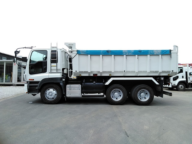 いすゞギガ深ダンプ（土砂禁ダンプ）大型（10t）[写真04]