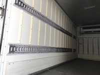 いすゞエルフ冷凍車（冷蔵車）小型（2t・3t）[写真16]