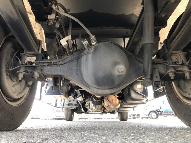 いすゞエルフ冷凍車（冷蔵車）小型（2t・3t）[写真28]