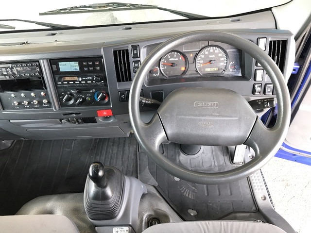 いすゞエルフ冷凍車（冷蔵車）小型（2t・3t）[写真36]