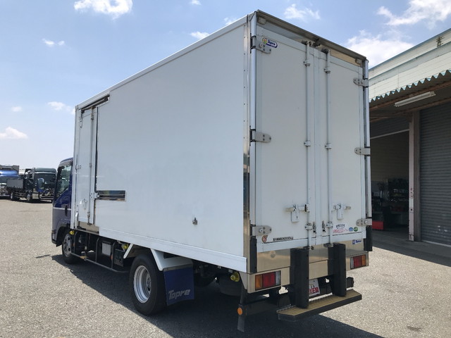 いすゞエルフ冷凍車（冷蔵車）小型（2t・3t）[写真04]