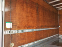 いすゞエルフアルミバン小型（2t・3t）[写真13]