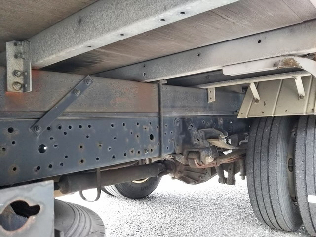 いすゞエルフアルミバン小型（2t・3t）[写真24]