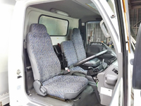 いすゞエルフアルミバン小型（2t・3t）[写真32]