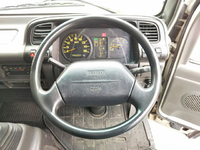 いすゞエルフアルミバン小型（2t・3t）[写真37]