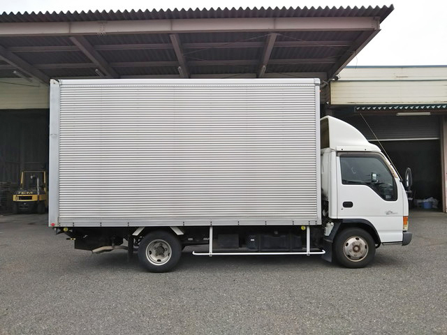 いすゞエルフアルミバン小型（2t・3t）[写真06]