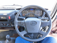 日野レンジャーアームロール中型（4t）[写真25]