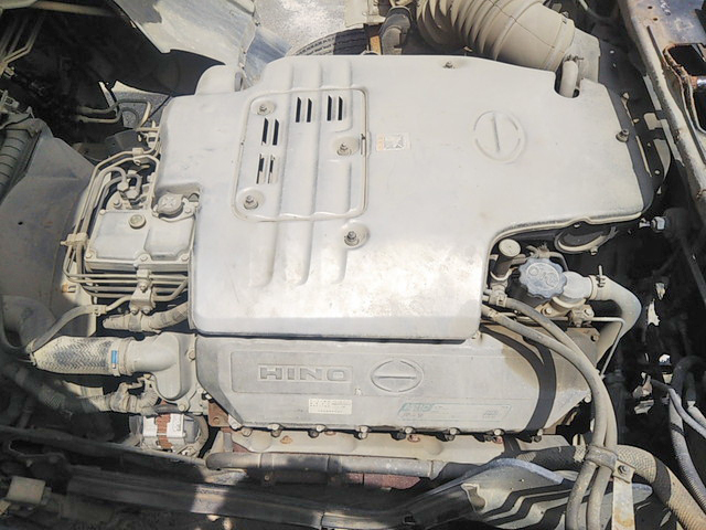 日野プロフィアミキサー車（コンクリートミキサー）大型（10t）[写真21]