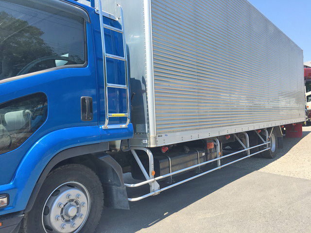 いすゞフォワードアルミバン増トン（6t・8t）[写真17]