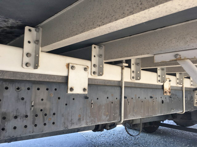 いすゞフォワードアルミバン増トン（6t・8t）[写真22]