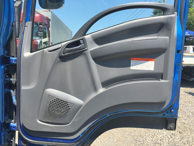 いすゞフォワードアルミバン増トン（6t・8t）[写真28]