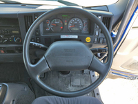 いすゞフォワードアルミバン増トン（6t・8t）[写真35]