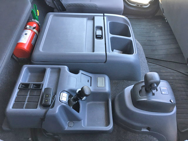 いすゞフォワードアルミバン増トン（6t・8t）[写真36]