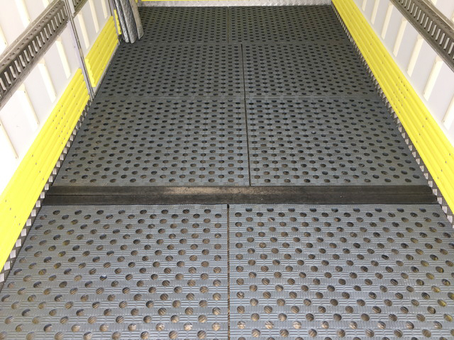 三菱ふそうキャンター冷凍車（冷蔵車）小型（2t・3t）[写真15]