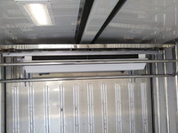 三菱ふそうキャンター冷蔵冷凍ウイング小型（2t・3t）[写真07]