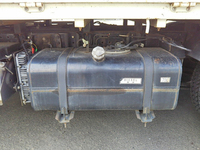 三菱ふそうキャンター平ボディ小型（2t・3t）[写真19]