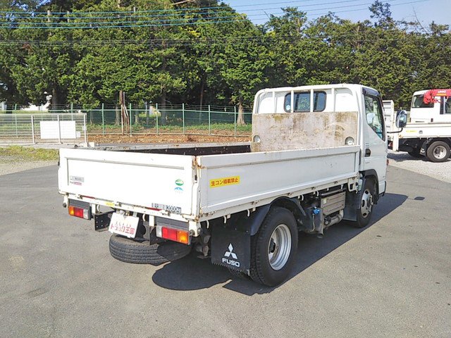 三菱ふそうキャンター平ボディ小型（2t・3t）[写真02]