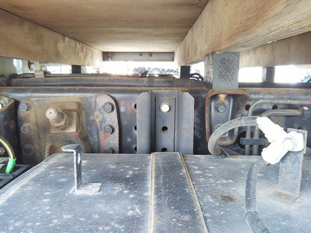 三菱ふそうキャンター平ボディ小型（2t・3t）[写真22]