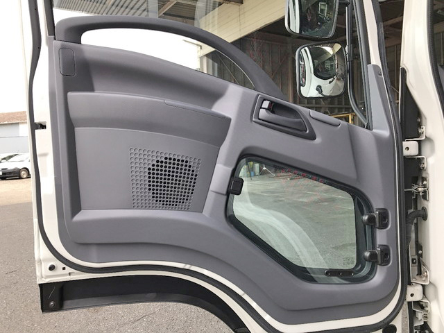 いすゞフォワードアルミウイング中型（4t）[写真31]