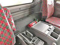 いすゞフォワードアルミウイング中型（4t）[写真34]