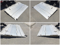 いすゞエルフ冷凍車（冷蔵車）小型（2t・3t）[写真11]